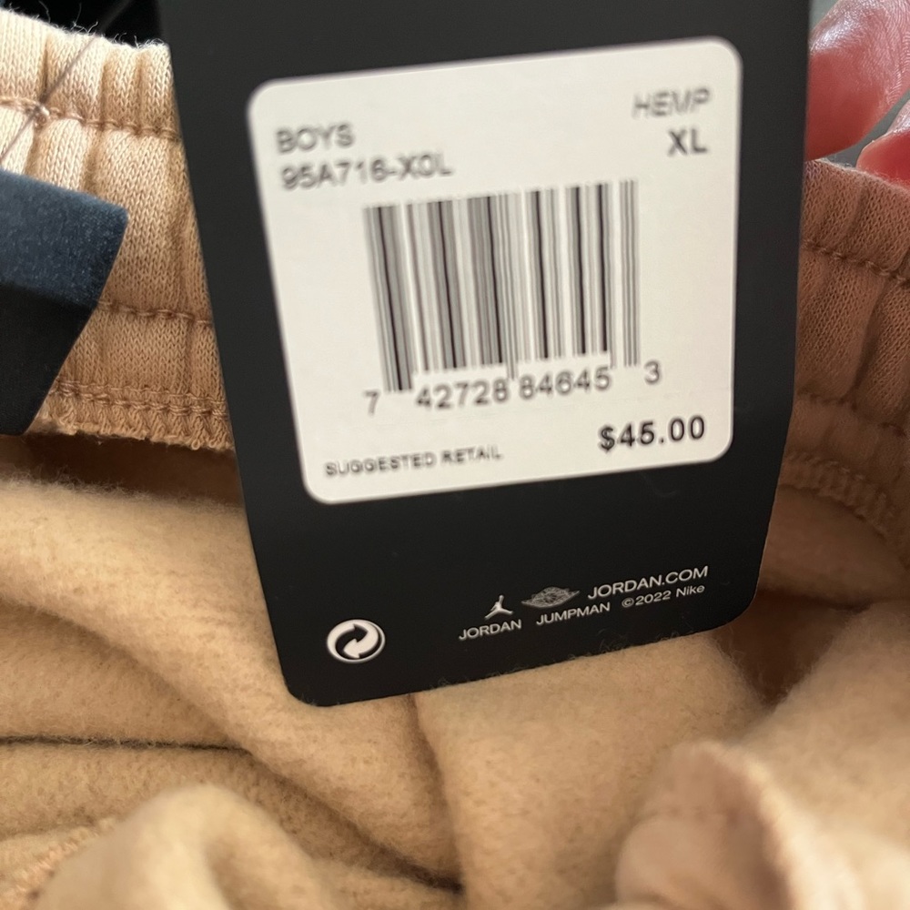 air jordan sweat pants new with tags girls size XL